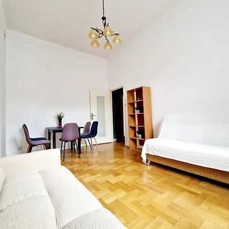 Apartment J&w Elektoralna Cozy Flat