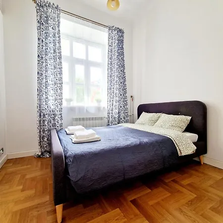J&w Elektoralna Cozy Flat * Varsó